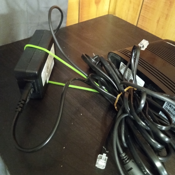 Samsung 4 G LTE Network extender 2 - Picture 4 of 4